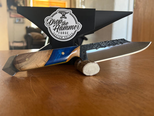 #184 Bowie with glass breaker