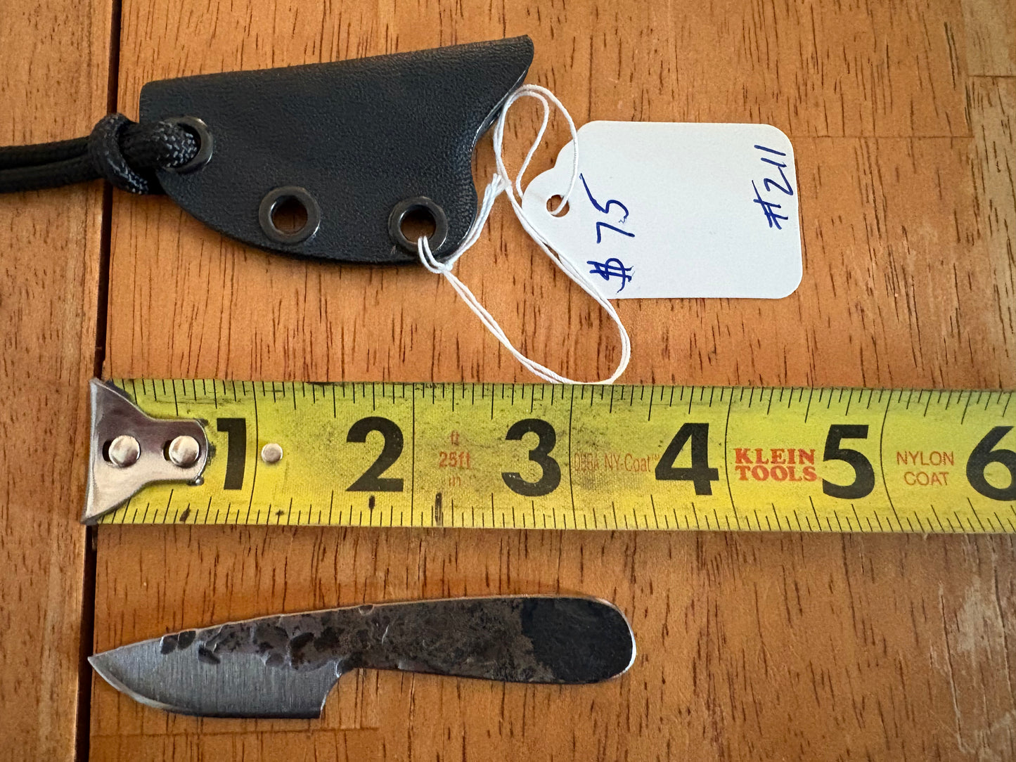 #211 Neck Knife