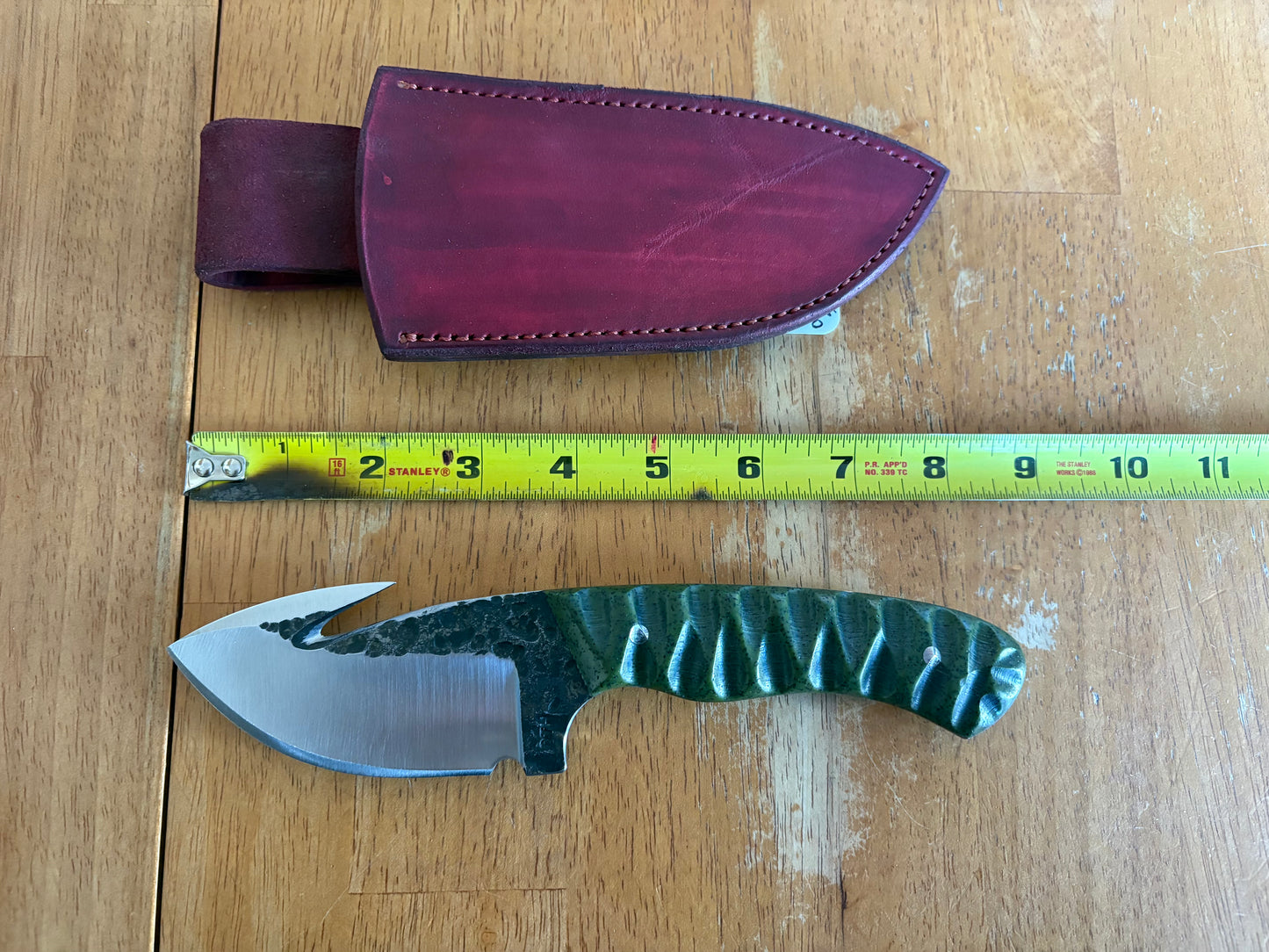 #217 Gut Hook Skinner