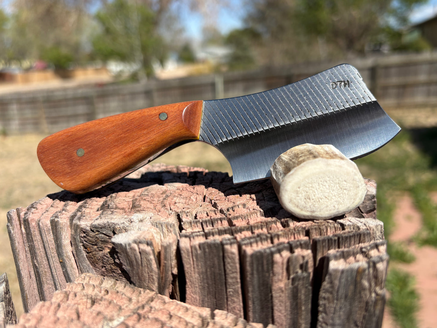# 233 Mini Cleaver – Rasp (cross draw)