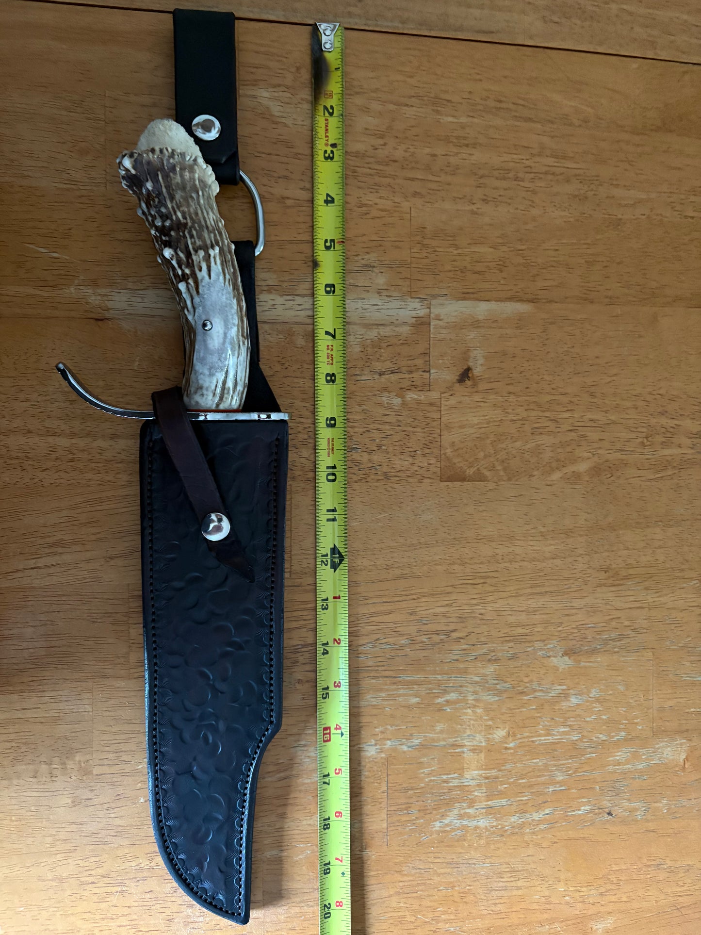#239 - Frontier Bowie – Rasp Steel & Elk Crown