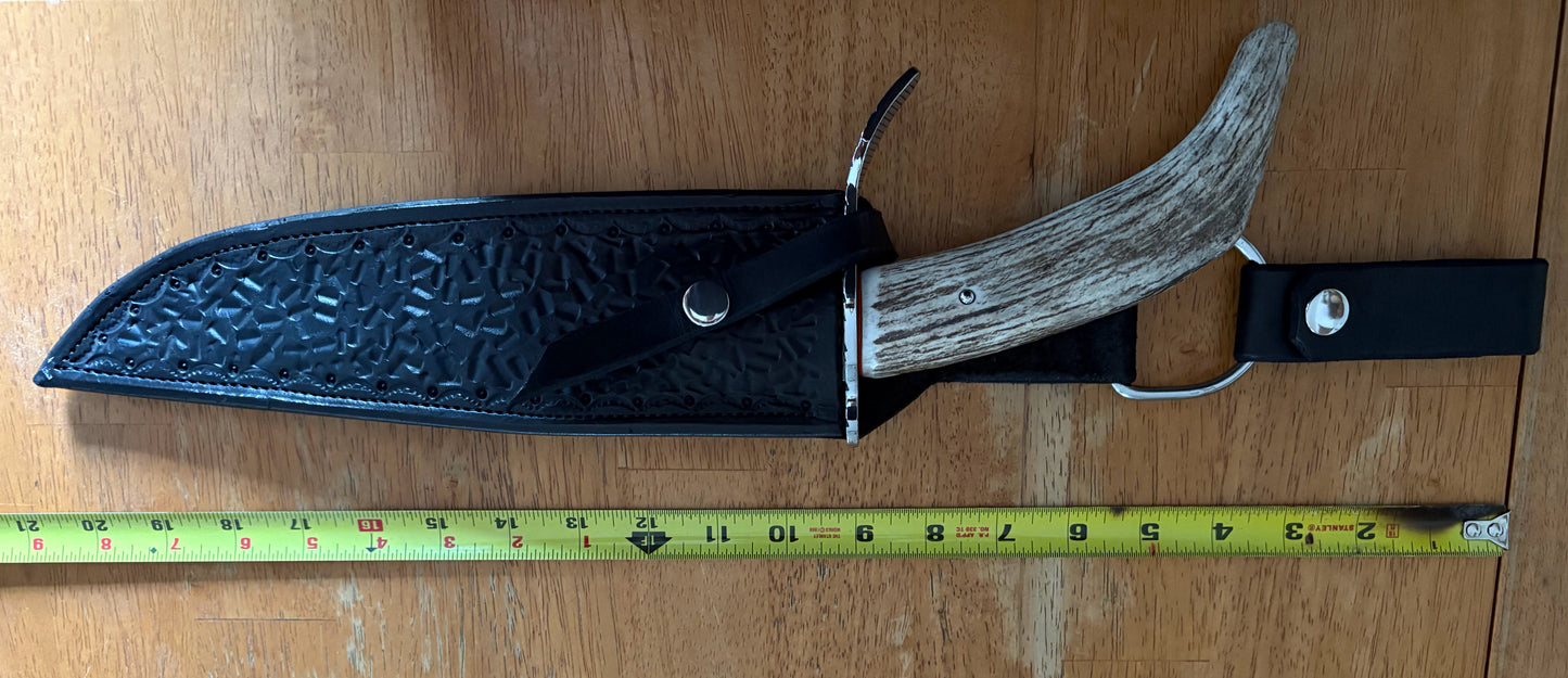 #238 Clip Point Fighter – Elk Tang Handle
